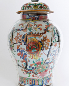 11-Large-memory-vessel-with-crown-A