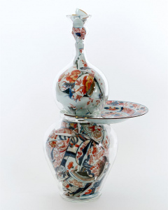 20-Imari-memory-vessel-stack