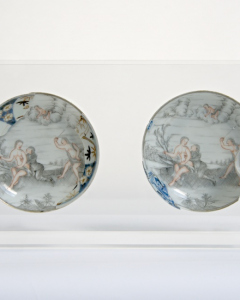 3_2014_grisaille-saucers-repair-