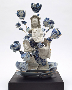 7_Guan-Yin-with-flowers-