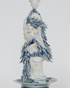 Guan-yin-with-porcelain-shards