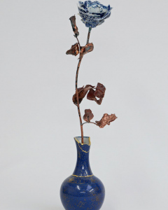 Rose-in-Kang-Xi-vase